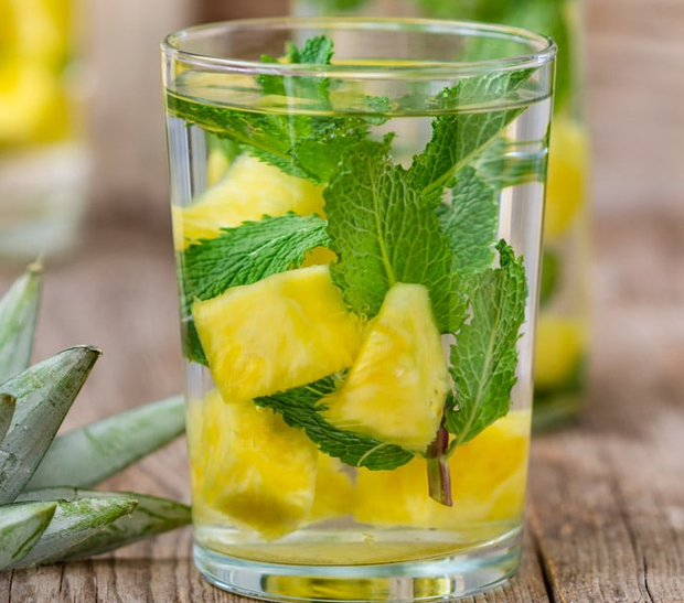PINEAPPLE INFUSED WATER