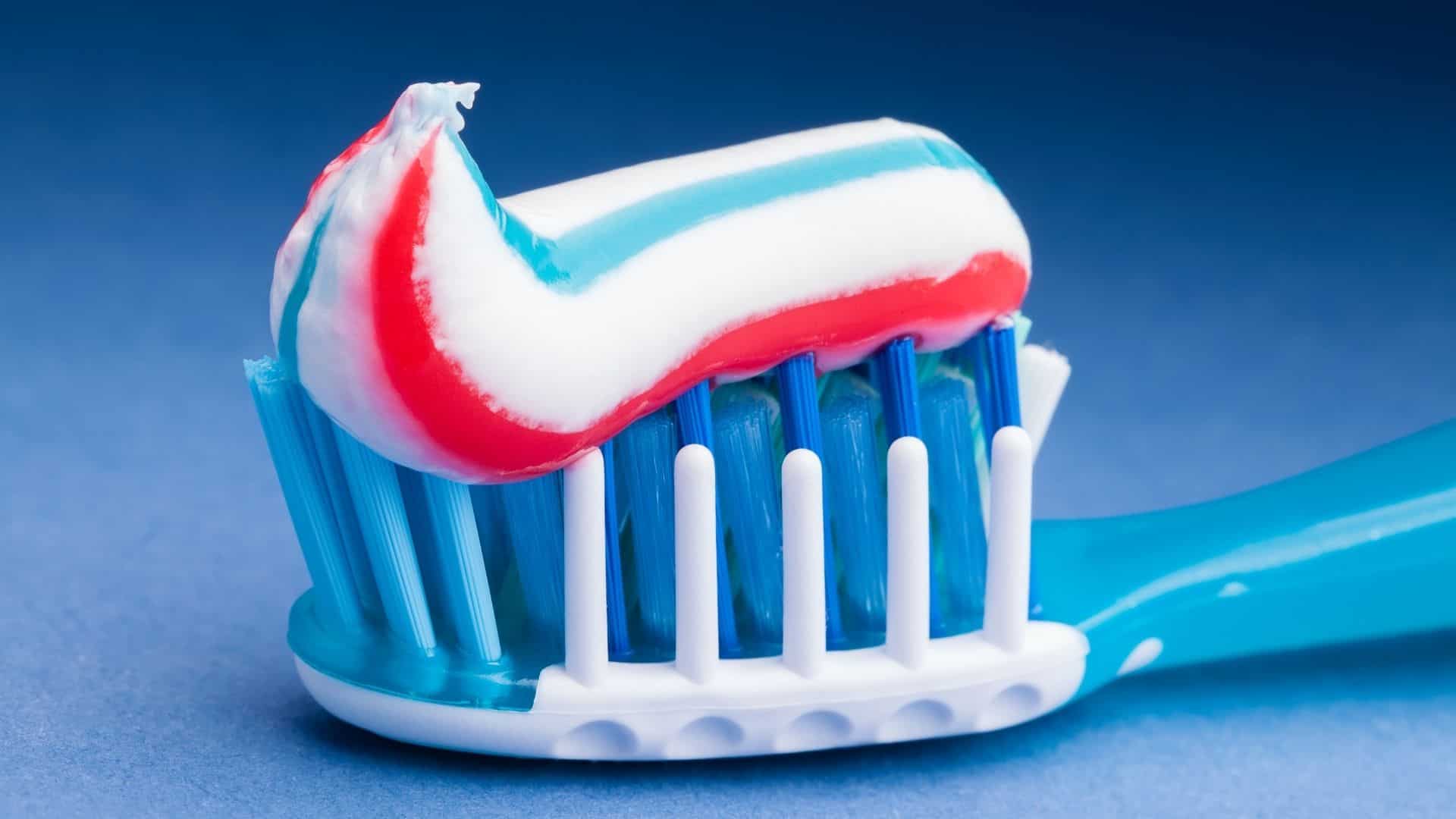 Toothpaste color strip