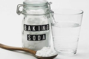 How To Use Baking Soda For Puffy Eyes