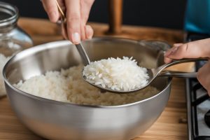 How to Cook Rice With Coconut Oil to Reduce Calories: Easy Guide 2024