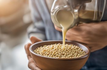 4 Reasons to Avoid Soy Milk: Health Insights